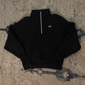 ALO Accolade half zip Pullover size S
